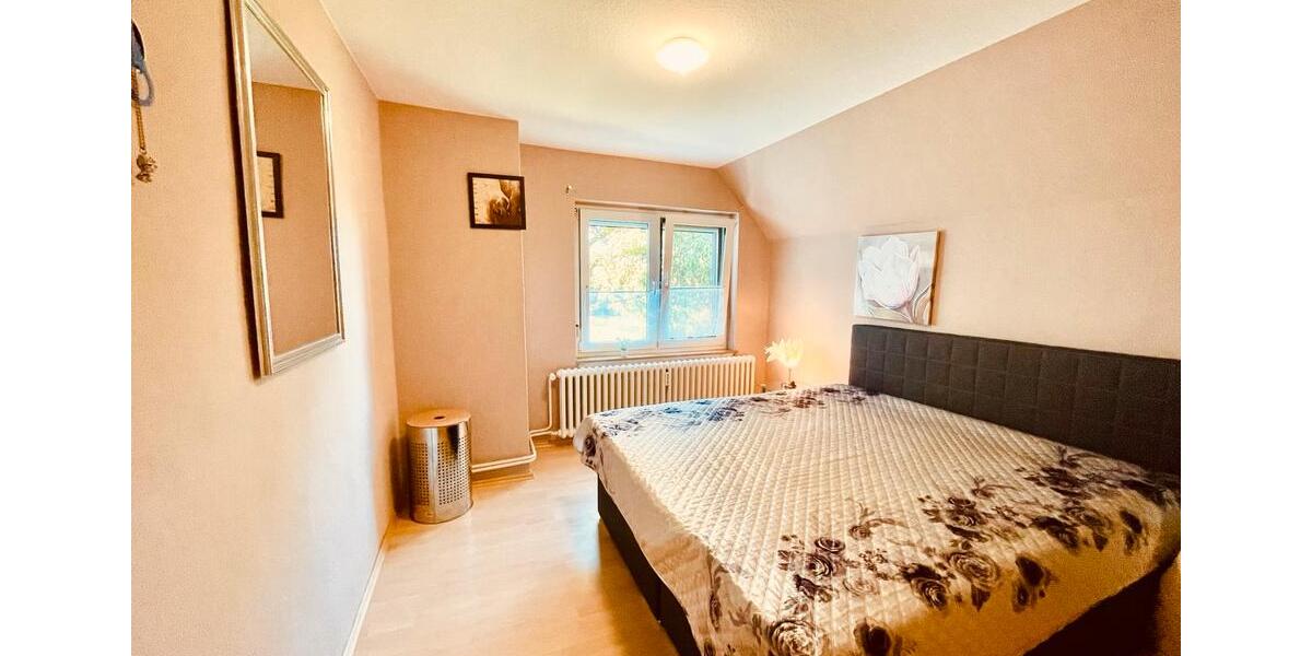 Einfamilienhaus Rinteln - 12 Zimmer, 300 m&sup2;, 300.000&euro; | Angebot:26129461