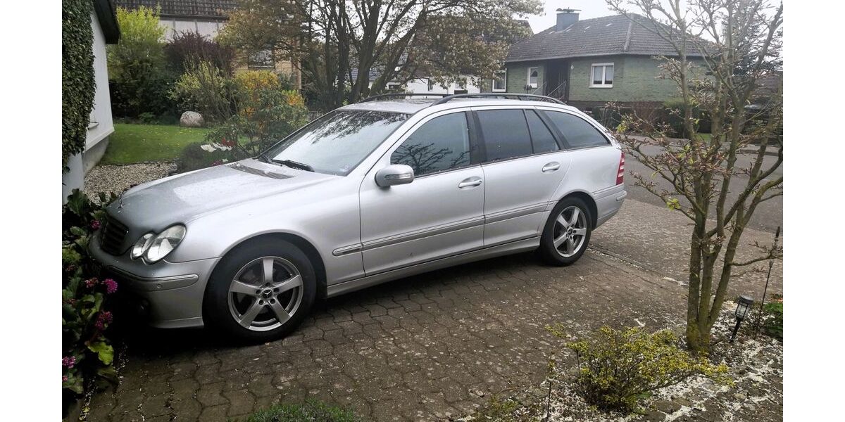 Mercedes-Benz C 220 279.000 km 2.450 &euro; Heuerßen 31700