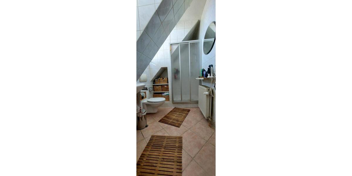 Dachgeschoßwohnung Porta Westfalica - 4 Zimmer, 94 m&sup2;, 139.000&euro; | Angebot:20655040