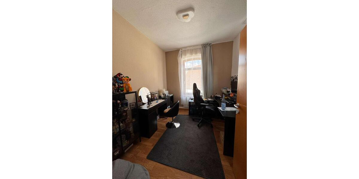 Etagenwohnung Hessisch Oldendorf - 4.5 Zimmer, 100 m&sup2;, 620&euro; | Angebot:25649894