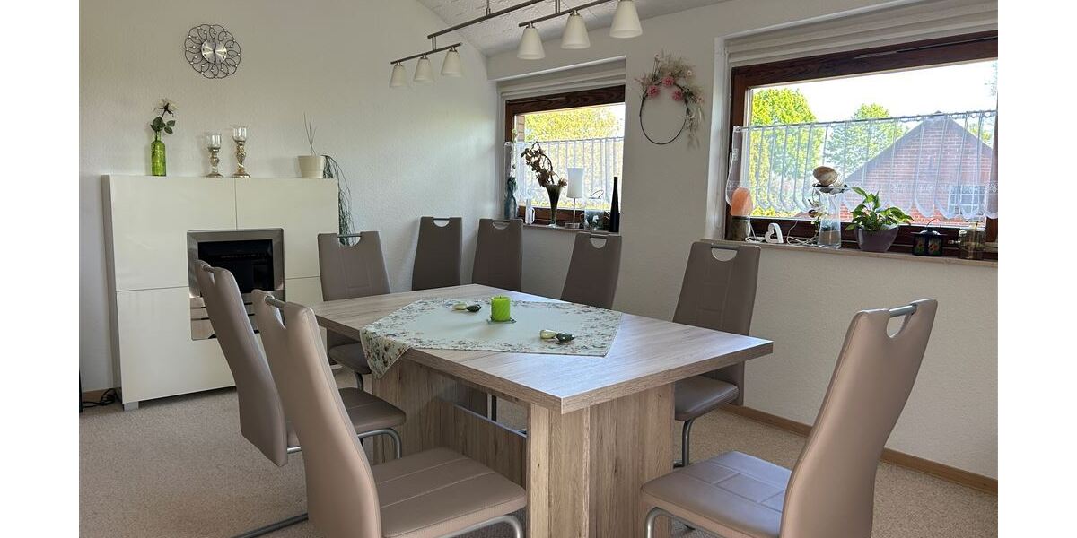 Interessantes Wohnhaus mit 2 Wohnungen, Nebengebäude und Grünland - Einfamilienhaus Stolzenau | Angebot:26858258