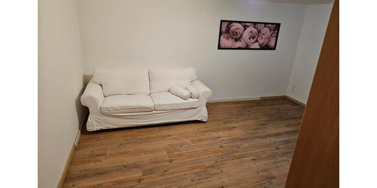 Einfamilienhaus Uchte - 11 Zimmer, 240 m&sup2;, 350.000&euro; | Angebot:26487375