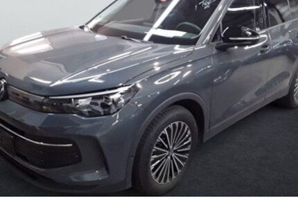 VW Tiguan 25.317 km 32.390 &euro; Lemgo 32657