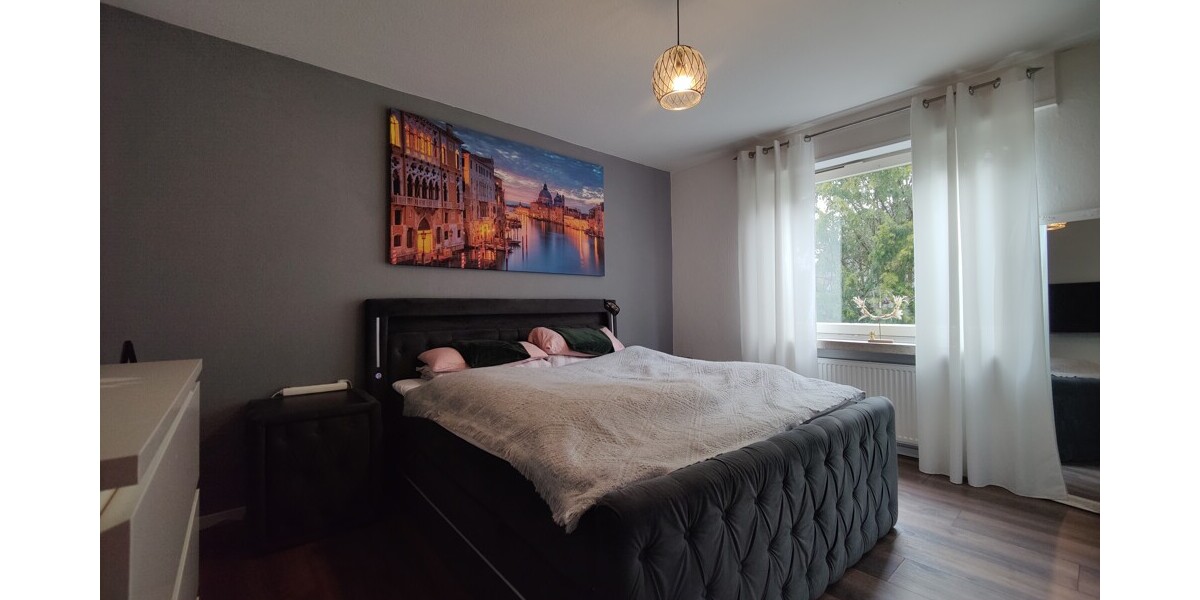 Großzügiges Mehrfamilienhaus, Generationen unter einem Dach oder zur Vermietung - Mehrfamilienhaus, Wohnhaus Enger | Angebot:25221539