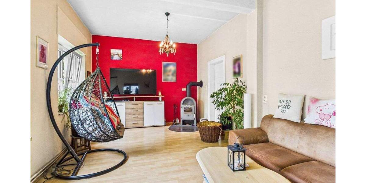 Einfamilienhaus Extertal Bösingfeld - 9 Zimmer, 200 m&sup2;, 179.000&euro; | Angebot:25686331