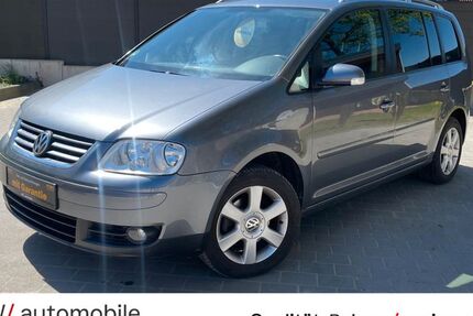 VW Touran 247.000 km 3.990 &euro; Rödinghausen 32289