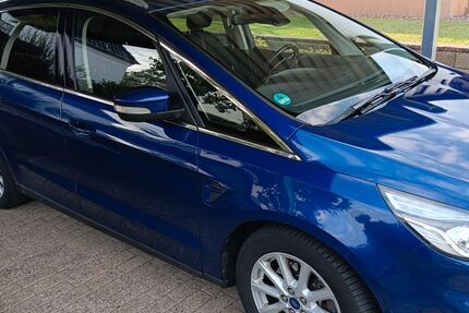 Ford S-Max 205.635 km 8.599 &euro; Löhne 32584