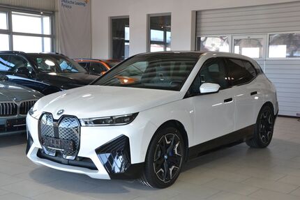 BMW iX 32.343 km 60.990 &euro; Lemgo 32657