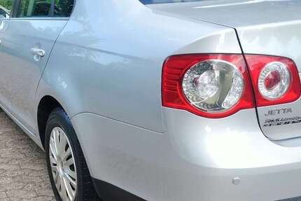 VW Jetta 152.430 km 3.250 &euro; Innenstadt (Minden) 32423