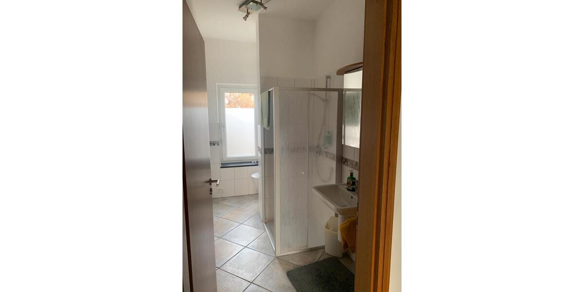 Etagenwohnung Lübbecke - 5.5 Zimmer, 160 m&sup2;, 1.300&euro; | Angebot:25392987