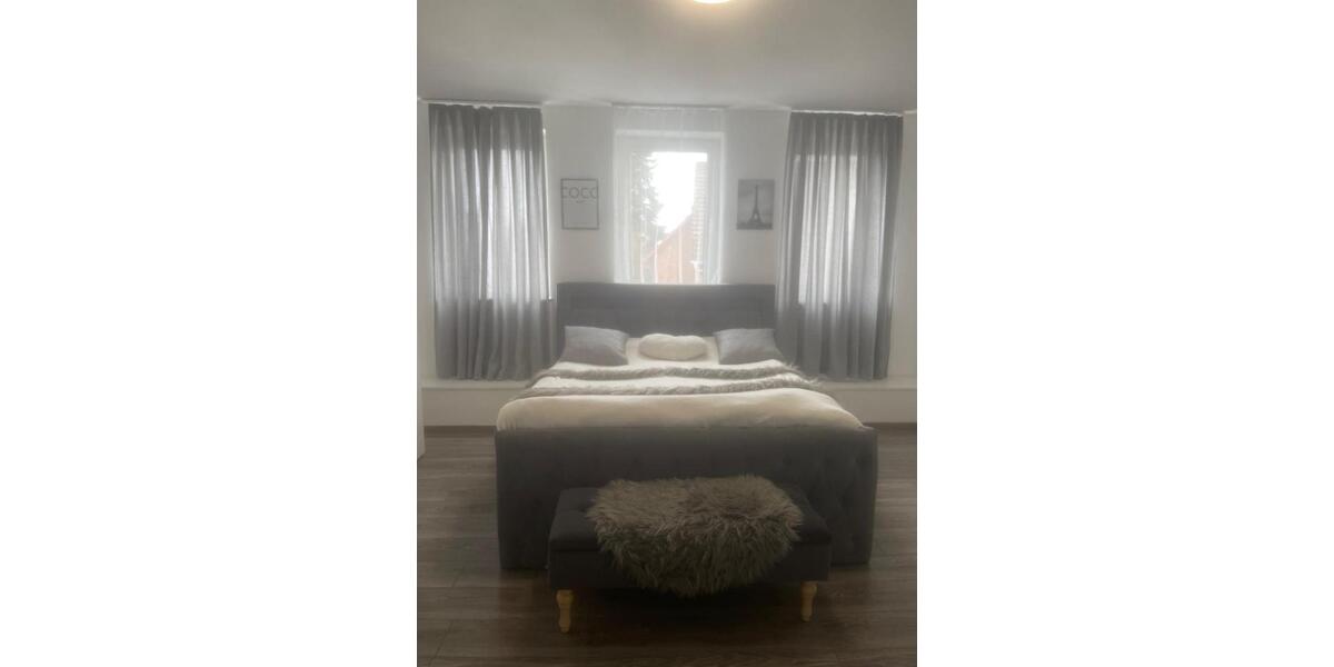 Etagenwohnung Rinteln - 3 Zimmer, 100 m&sup2;, 650&euro; | Angebot:25943337