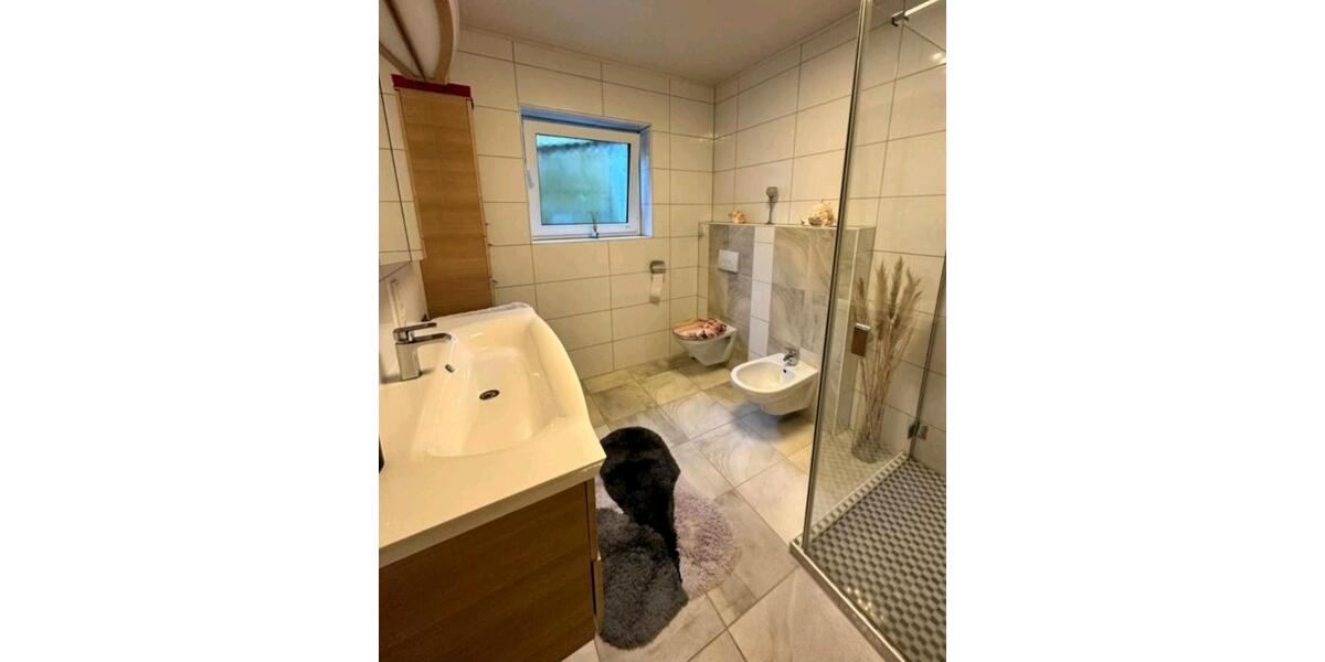 Einfamilienhaus Kalletal - 9 Zimmer, 190 m&sup2;, 320.000&euro; | Angebot:25053945