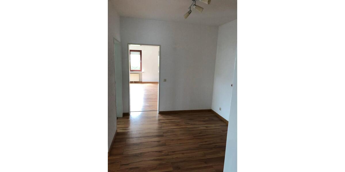 Hochparterre Minden Kuhlenkamp - 3 Zimmer, 81 m&sup2;, 685&euro; | Angebot:26515552