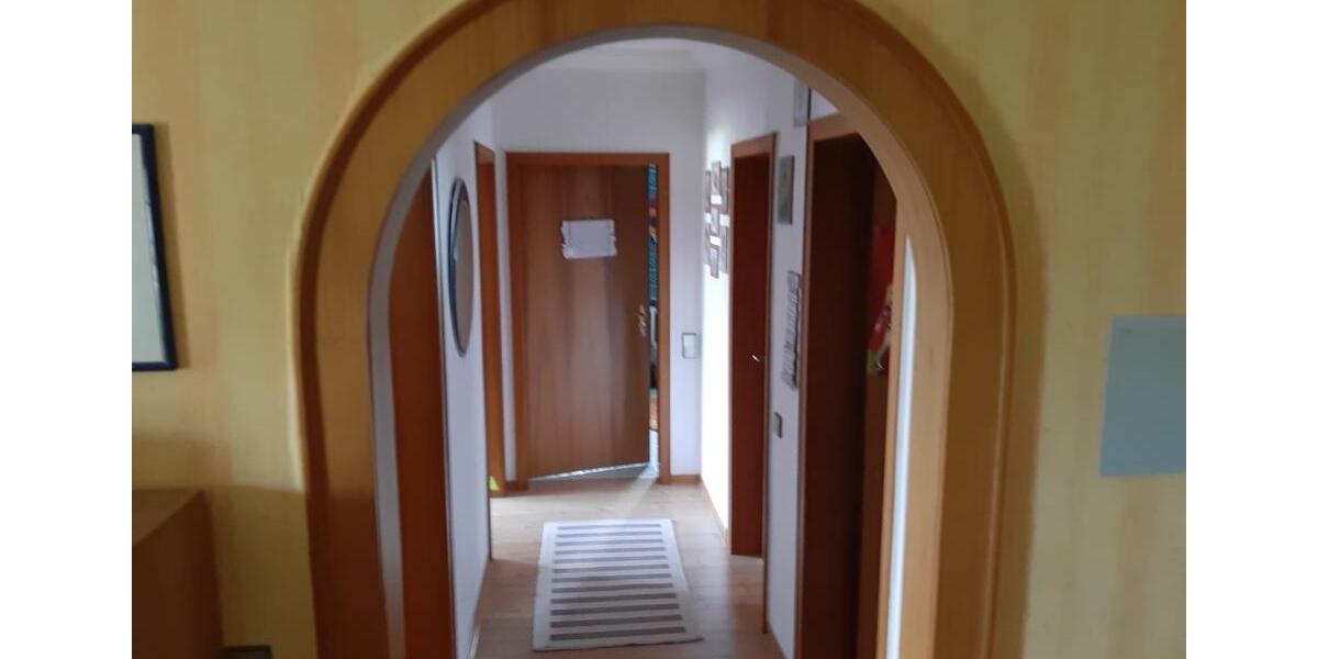 Villa Rinteln - 5 Zimmer, 258 m&sup2;, 1.850&euro; | Angebot:25986835