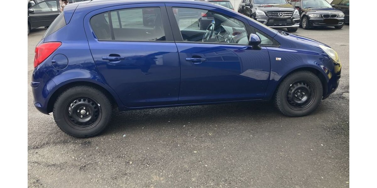 Opel Corsa 79.000 km 3.000 &euro; Herford 32052