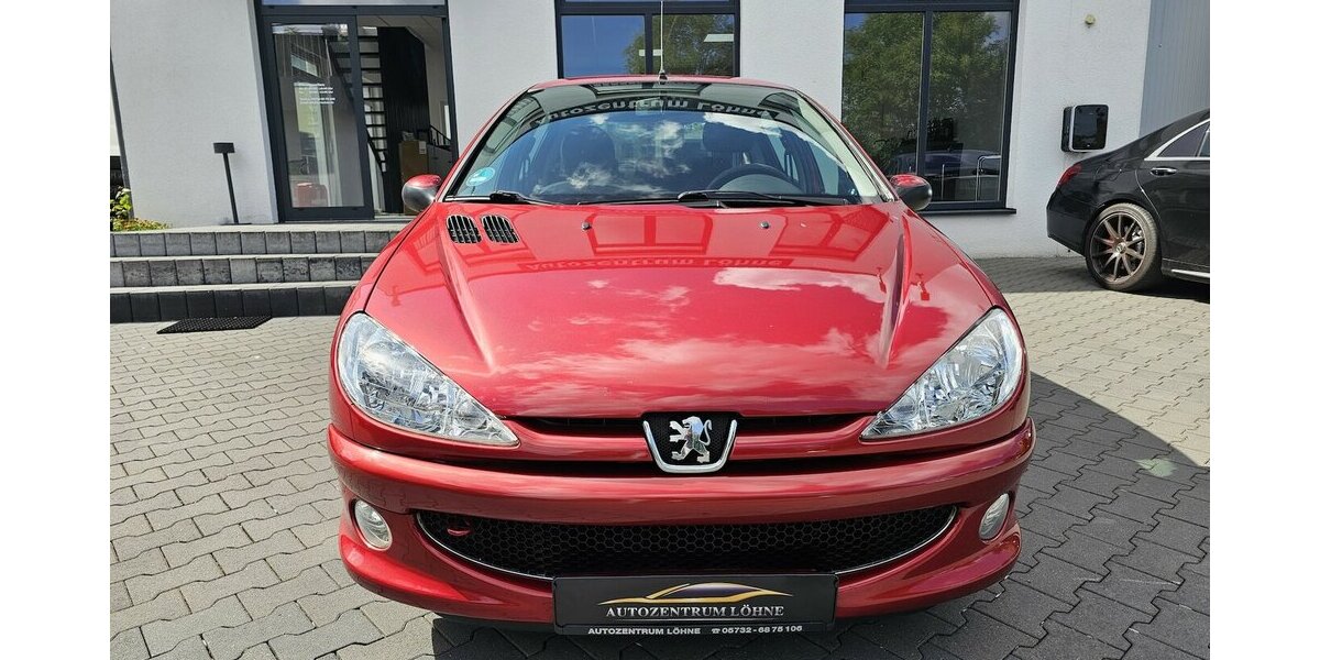 Peugeot 206 XT KLIMA AUS 2.HAND 178.000 km 2.490 &euro; Löhne 32584