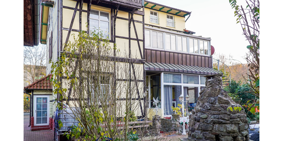 Renditestarke Kapitalanlage – Charmantes Mehrfamilienhaus mit Potenzial - Mehrfamilienhaus, Wohnhaus Porta Westfalica | Angebot:21450983