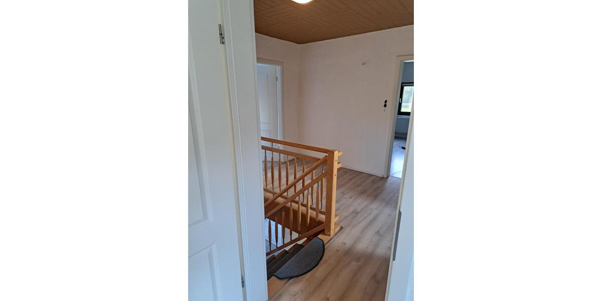 Einfamilienhaus Rahden - 9 Zimmer, 200 m&sup2;, 1.280&euro; | Angebot:25601058