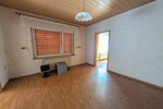 Großes Grundstück in Hüllhorst: Einfamilienhaus mit Potenzial zur Neugestaltung - Einfamilienhaus Hüllhorst | Angebot:26549649