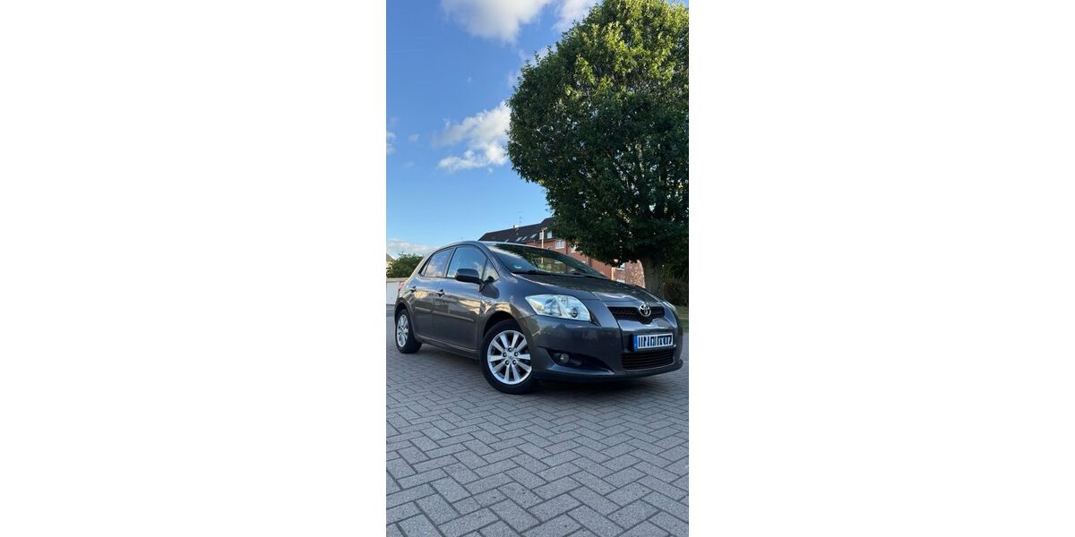 Toyota Auris 148.850 km 5.300 &euro; Minden 32423