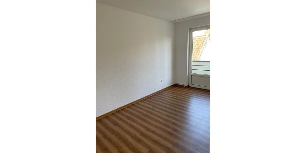 Etagenwohnung Stolzenau - 3 Zimmer, 66 m&sup2;, 525&euro; | Angebot:25569992