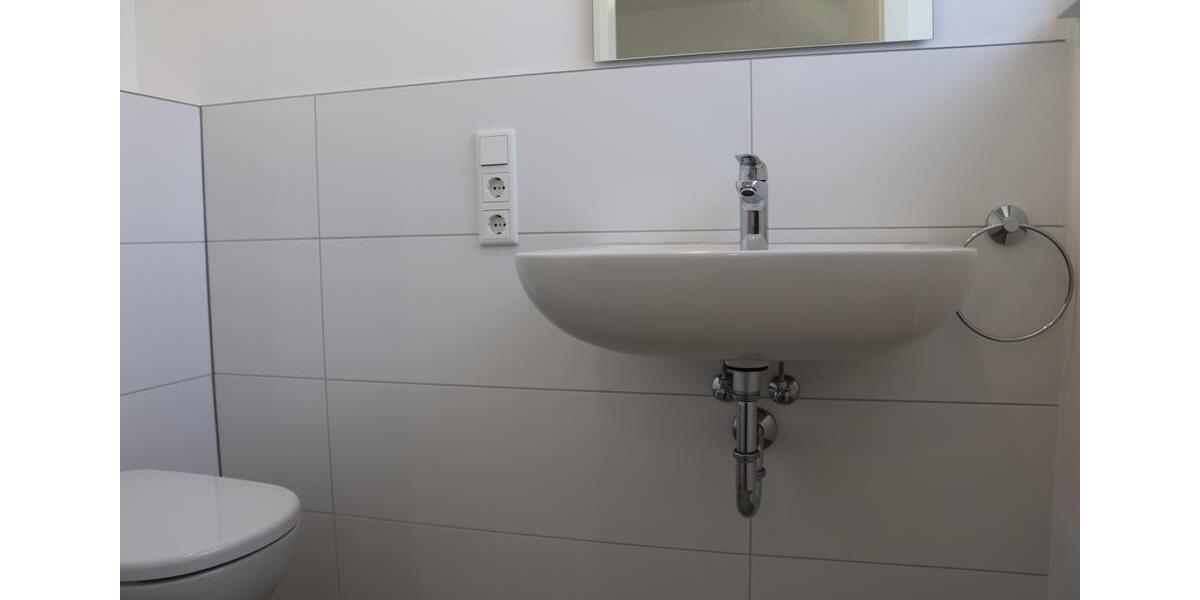 Einfamilienhaus Bad Salzuflen - 3 Zimmer, 117 m&sup2;, 1.240&euro; | Angebot:24780682