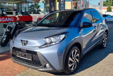 Toyota Aygo (X) 16.000 km 16.990 &euro; Lemgo 32657