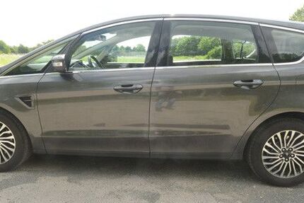 Ford S-Max 112.000 km 17.500 &euro; Herford 32052