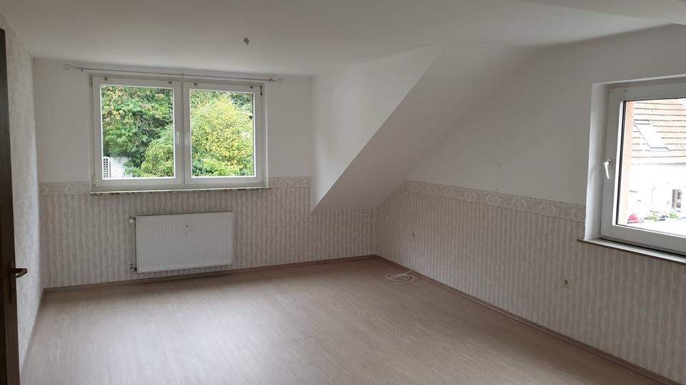 Dachgeschoßwohnung Vlotho - 2 Zimmer, 57 m&sup2;, 450&euro; | Angebot:26403748