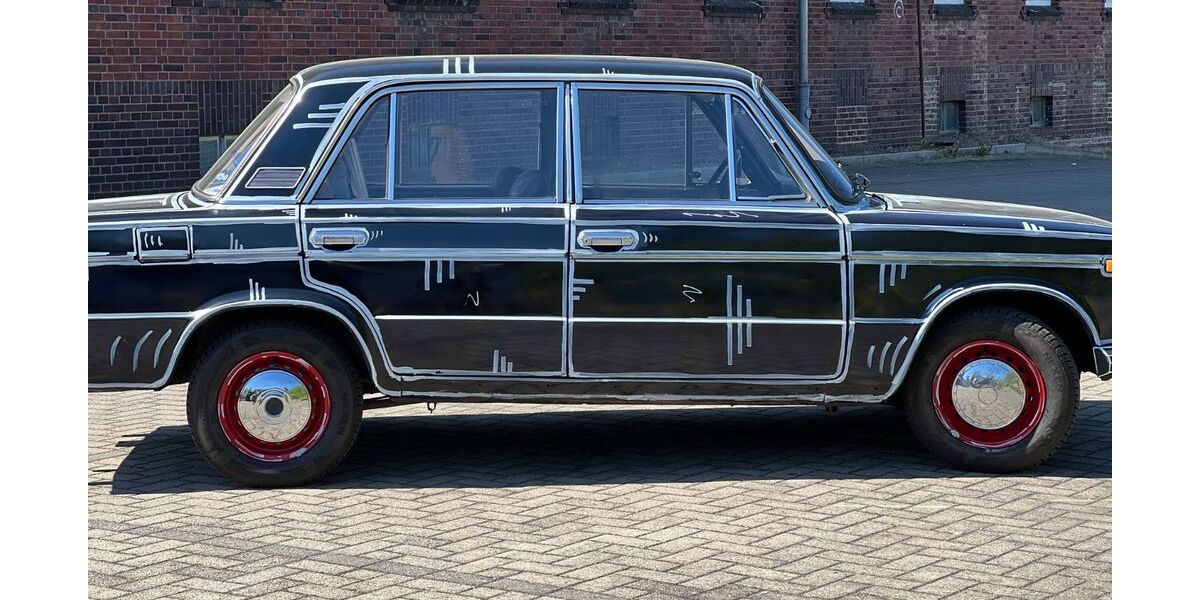 Lada Andere 45.080 km 5.900 &euro; Minden 32423