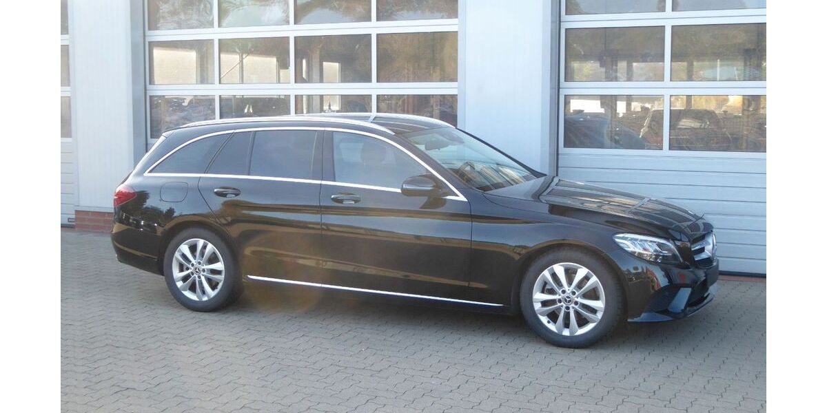 Mercedes-Benz C 200 100.500 km 20.950 &euro; Diepenau 31603