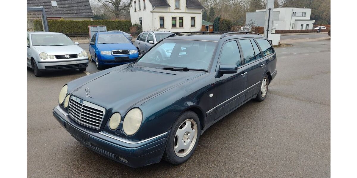 Mercedes-Benz E 230 202.000 km 2.990 &euro; Minden 32425