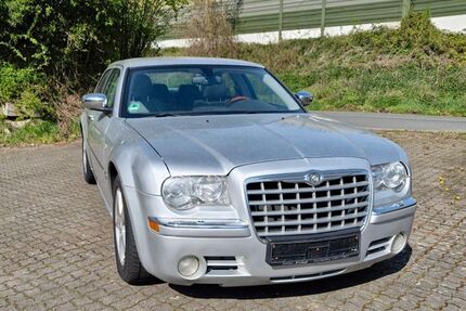 Chrysler 300C 385.909 km 5.150 &euro; Minden 32425
