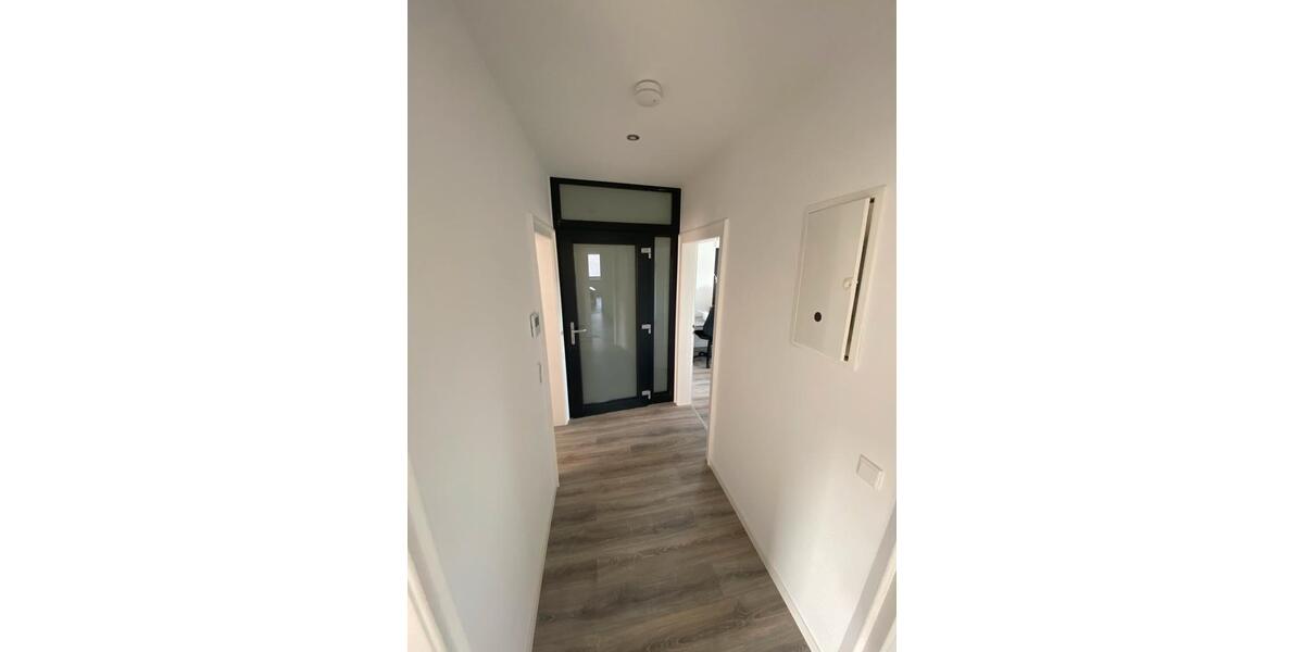 Etagenwohnung Rinteln - 3 Zimmer, 100 m&sup2;, 440&euro; | Angebot:26277734