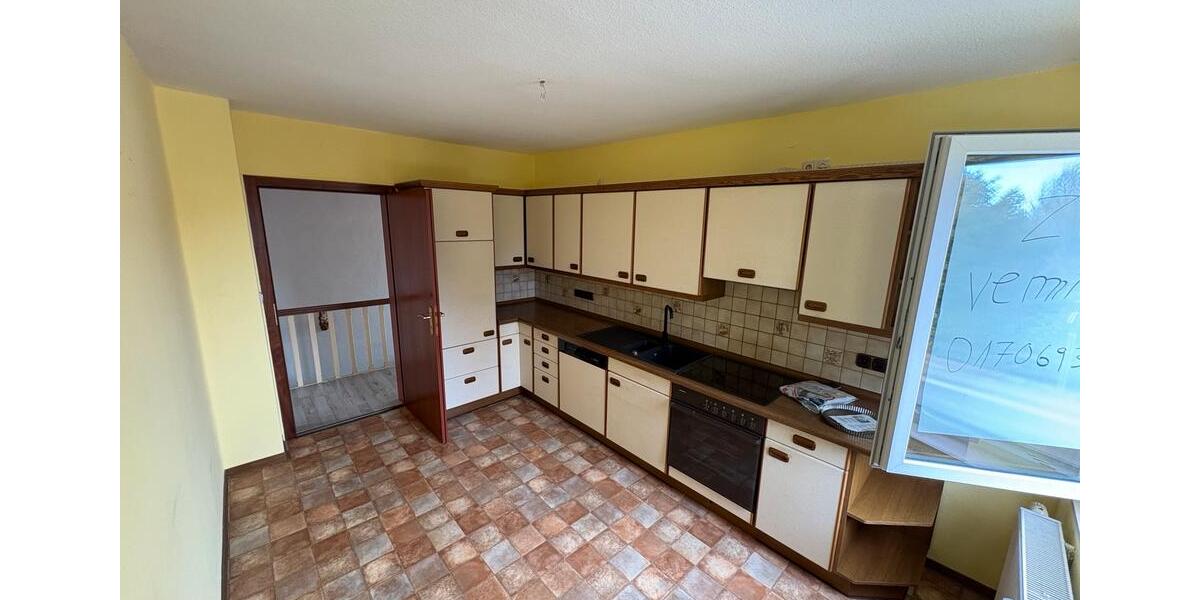 Etagenwohnung Rinteln - 3 Zimmer, 85 m&sup2;, 700&euro; | Angebot:25722206