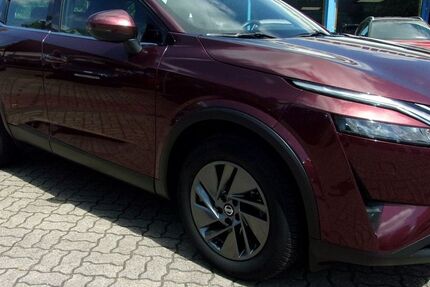 Nissan Qashqai 33.500 km 21.990 &euro; Herford 32051