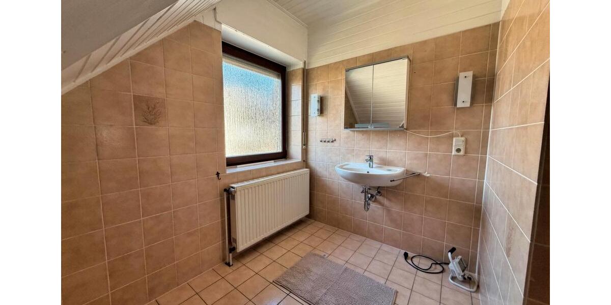 Dachgeschoßwohnung Enger - 2 Zimmer, 63 m&sup2;, 490&euro; | Angebot:25918578