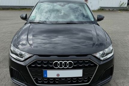 Audi A1 88.000 km 17.500 &euro; Leese 31633