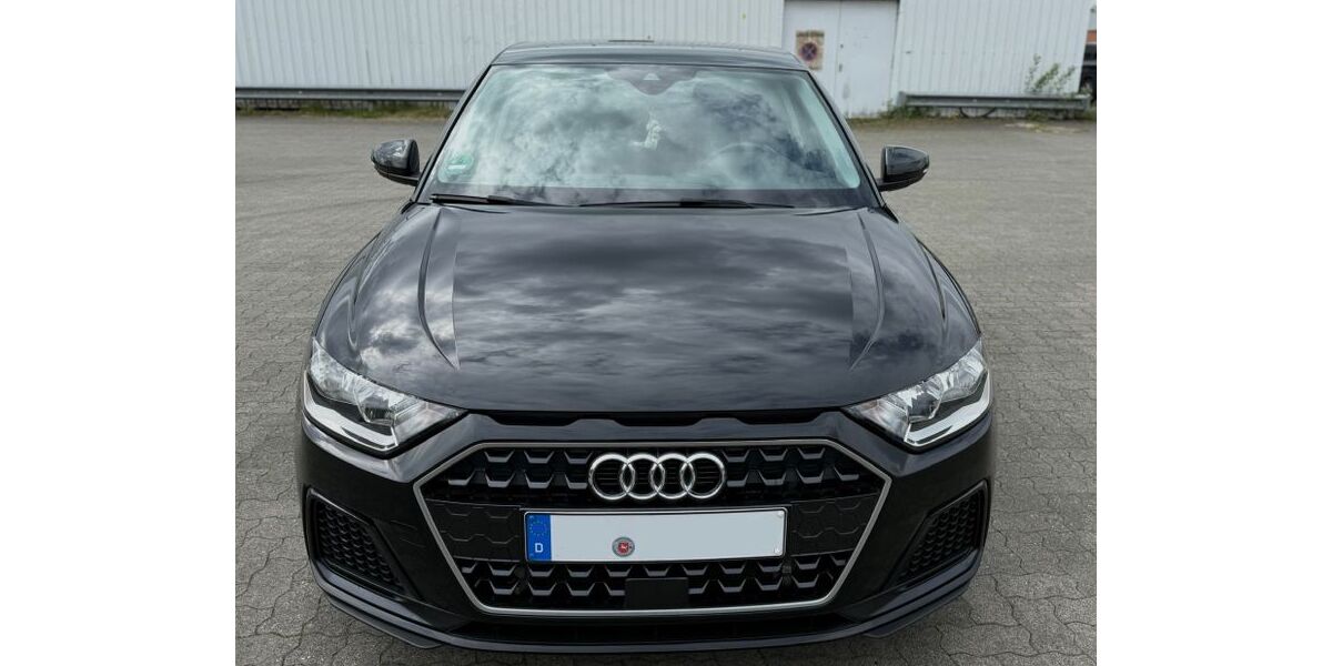 Audi A1 88.000 km 17.500 &euro; Leese 31633