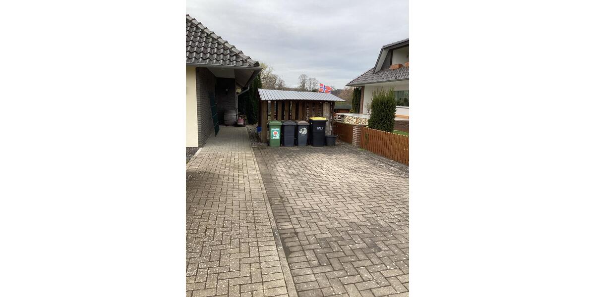 Dachgeschoßwohnung Hüllhorst - 2 Zimmer, 70 m&sup2;, 700&euro; | Angebot:26021474