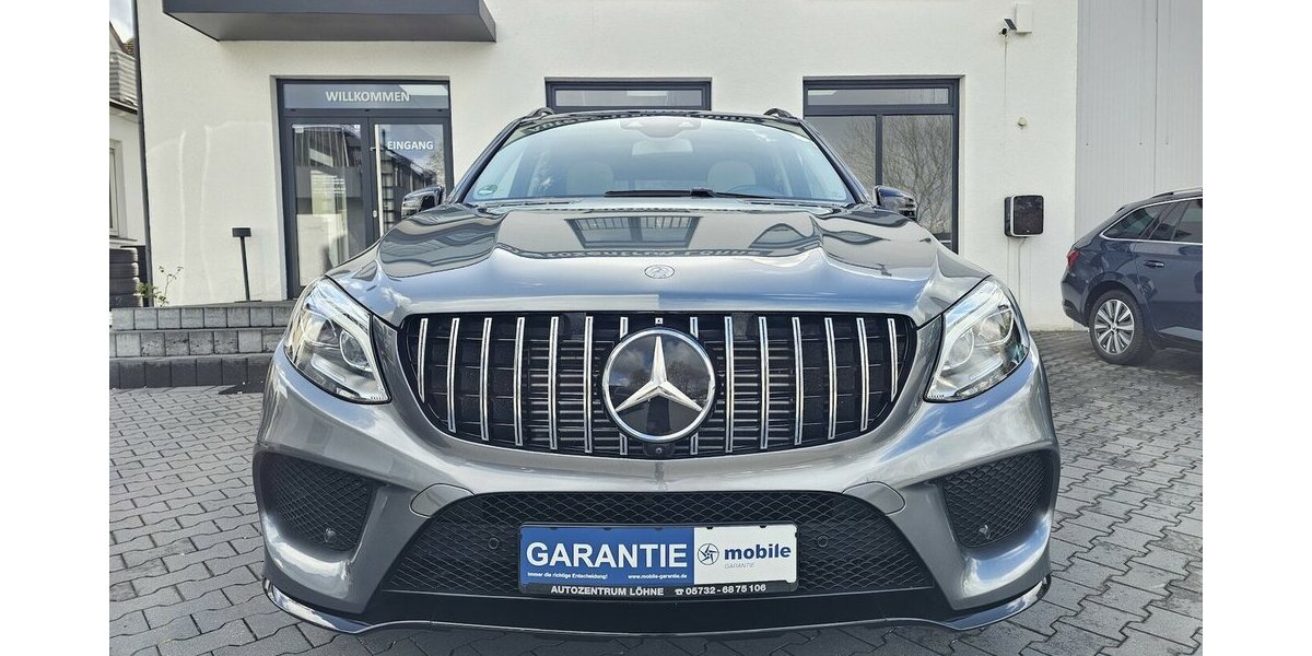Mercedes-Benz GLE 350 d 4M AMG Line Night 360° LED AHK PANO. 136.546 km 37.990 &euro; Löhne 32584