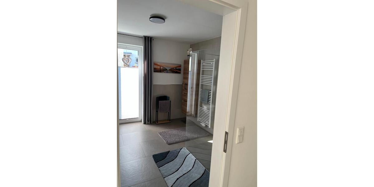 Erdgeschoßwohnung Lemgo - 3 Zimmer, 98 m&sup2;, 1.255&euro; | Angebot:26585771