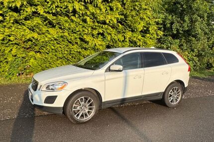 Volvo XC60 273.950 km 8.600 &euro; Minden 32427