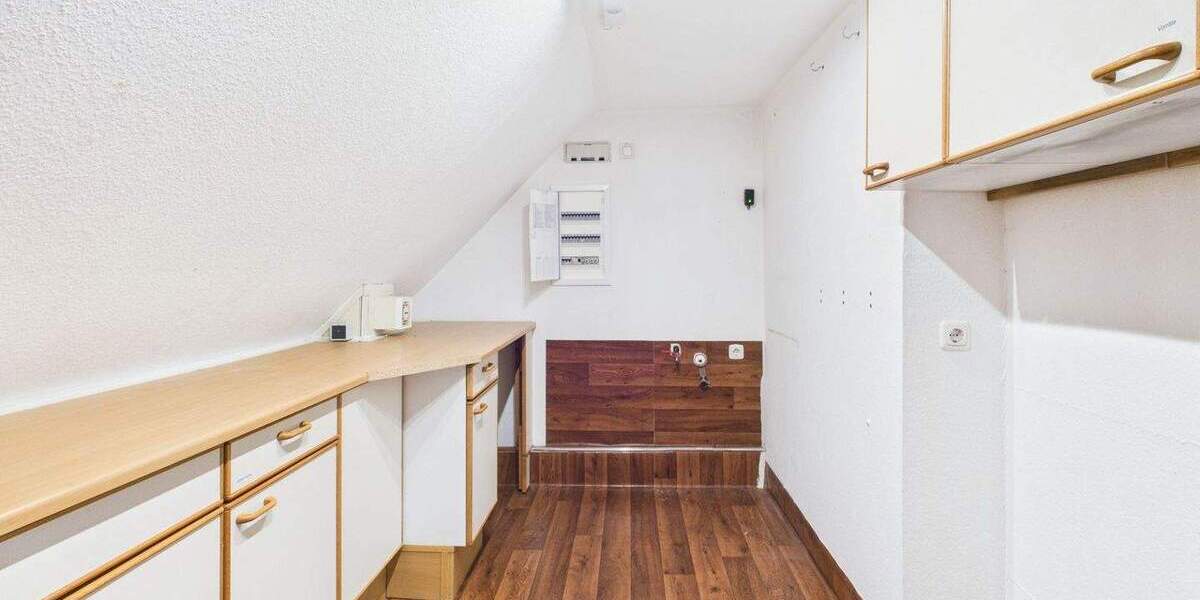 Etagenwohnung Rehburg-Loccum Rehburg - 5 Zimmer, 188 m&sup2;, 250.000&euro; | Angebot:25686912