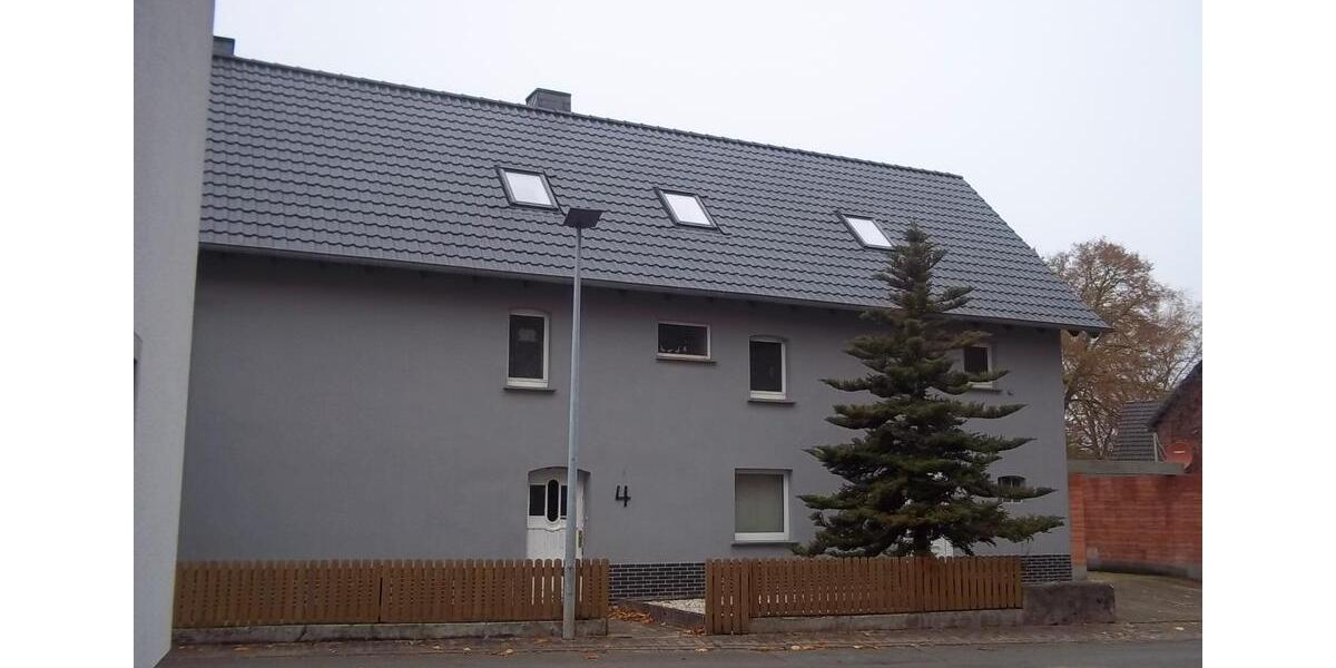 Einfamilienhaus Vlotho - 11 Zimmer, 200 m&sup2;, 89.000&euro; | Angebot:26987412
