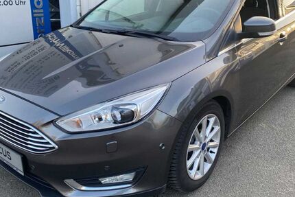 Ford Focus 91.560 km 13.995 &euro; Petershagen 32469