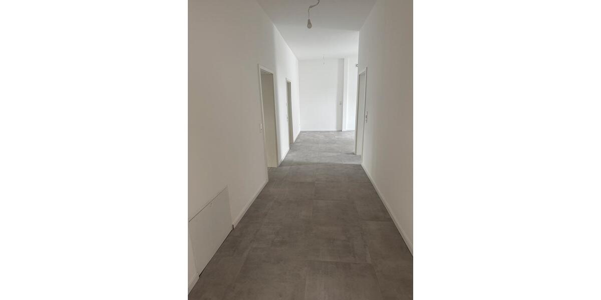 Etagenwohnung Bünde - 3 Zimmer, 117 m&sup2;, 1.000&euro; | Angebot:24802191