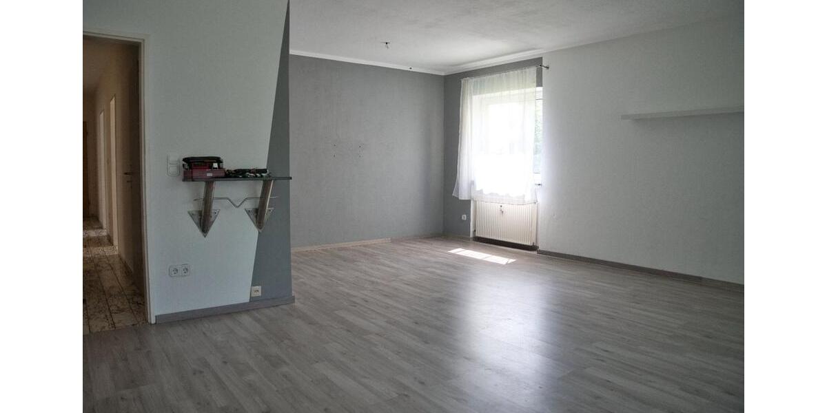 Erdgeschoßwohnung Rinteln - 5 Zimmer, 103 m&sup2;, 150.000&euro; | Angebot:26795667