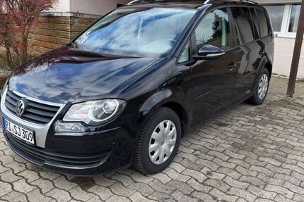 VW Touran 270.000 km 4.500 &euro; Rinteln 31737