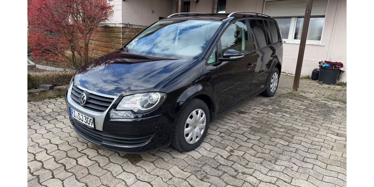 VW Touran 270.000 km 4.500 &euro; Rinteln 31737